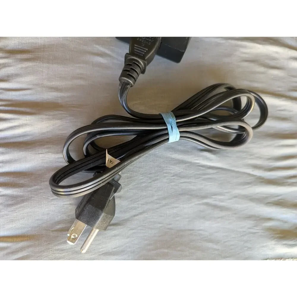 Genuine HP 135W 19.0 V AC Adapter + Power Cord HP Part# 397747-001 Compaq Comp